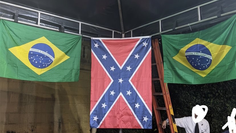 Bandeira Dos Estados Confederados Exposta Em Estande Da Deguste Provoca Revolta E Indignação Em 