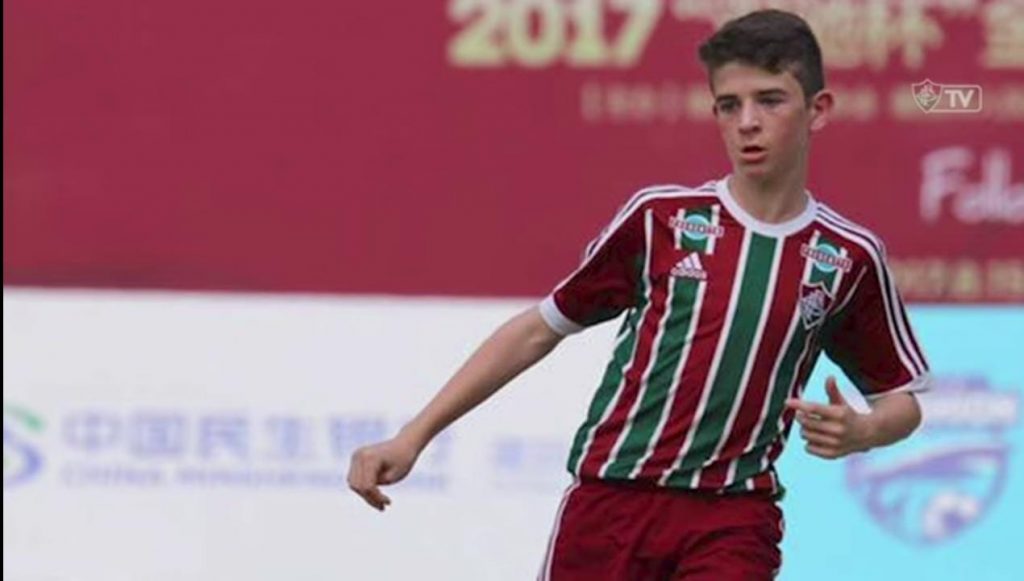 Foto de jogador na infância com camisa do Fluminense viraliza em post de  clube na Índia; entenda, fluminense