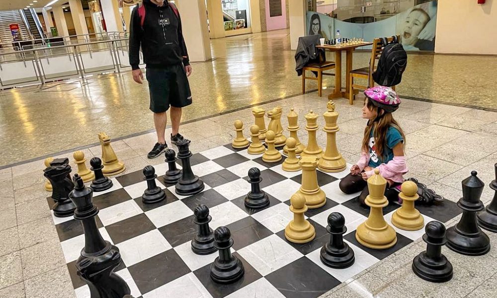 Hipershopping Petrópolis realiza primeiro Torneio de Xadrez; inscrições são  gratuitas - Sou Petrópolis