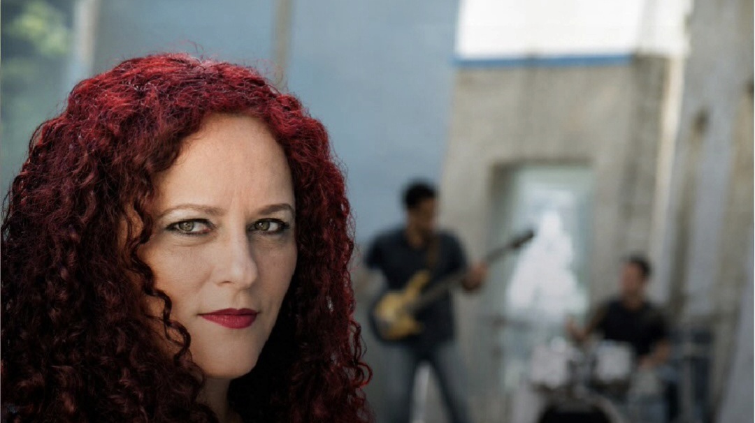 Perlla Cortazzo no Sesc Nogueira